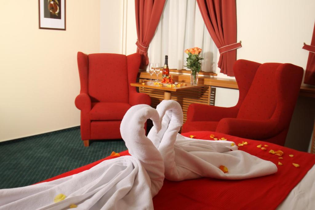 Hotel Slovan Есеник Номер фото
