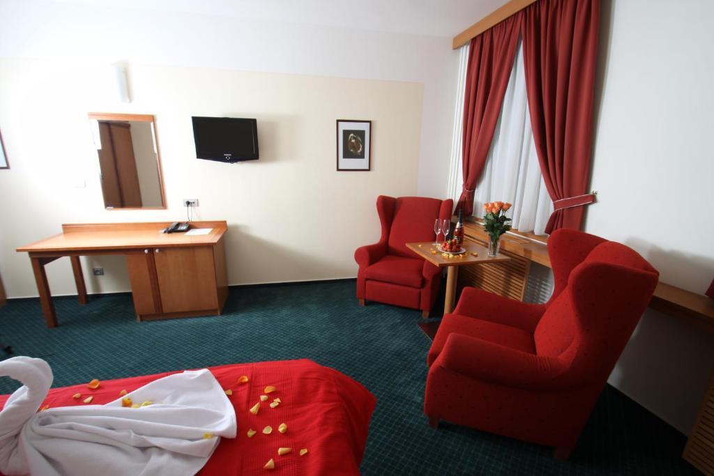 Hotel Slovan Есеник Номер фото